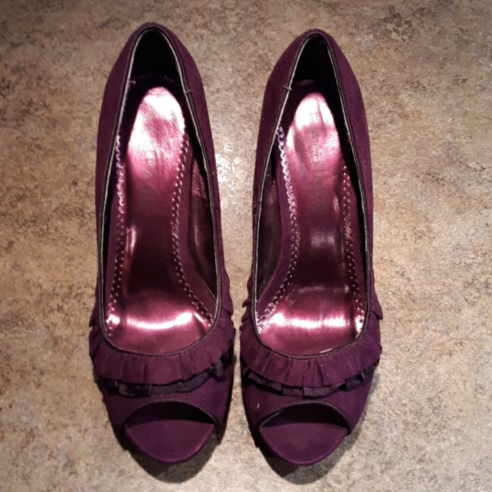 Rampage Purple Heels 9 1/2 Peep Toe Pretty Ruffles